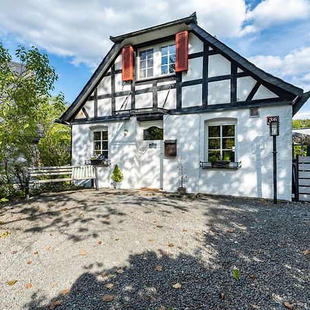Fachwerk-Ferienhaus 1764 Eslohe Bagian luar foto