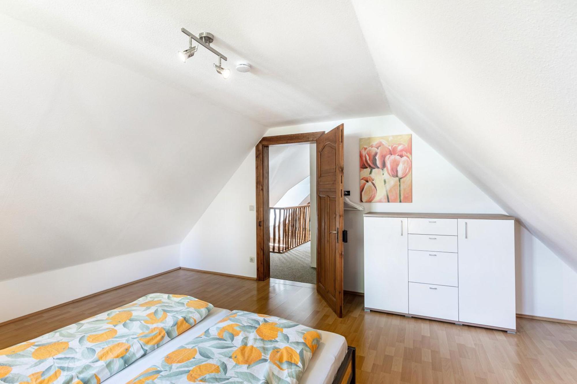 Fachwerk-Ferienhaus 1764 Eslohe Bagian luar foto